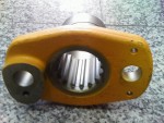 MİTSUBİSHİ MG500-MG530 DAİRE DÖNDÜRME ŞAFT FLANŞI  62663-31200